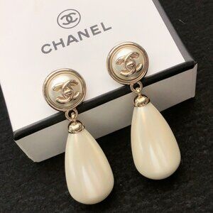 CHANEL Gold and Cream Teardrop Earrings